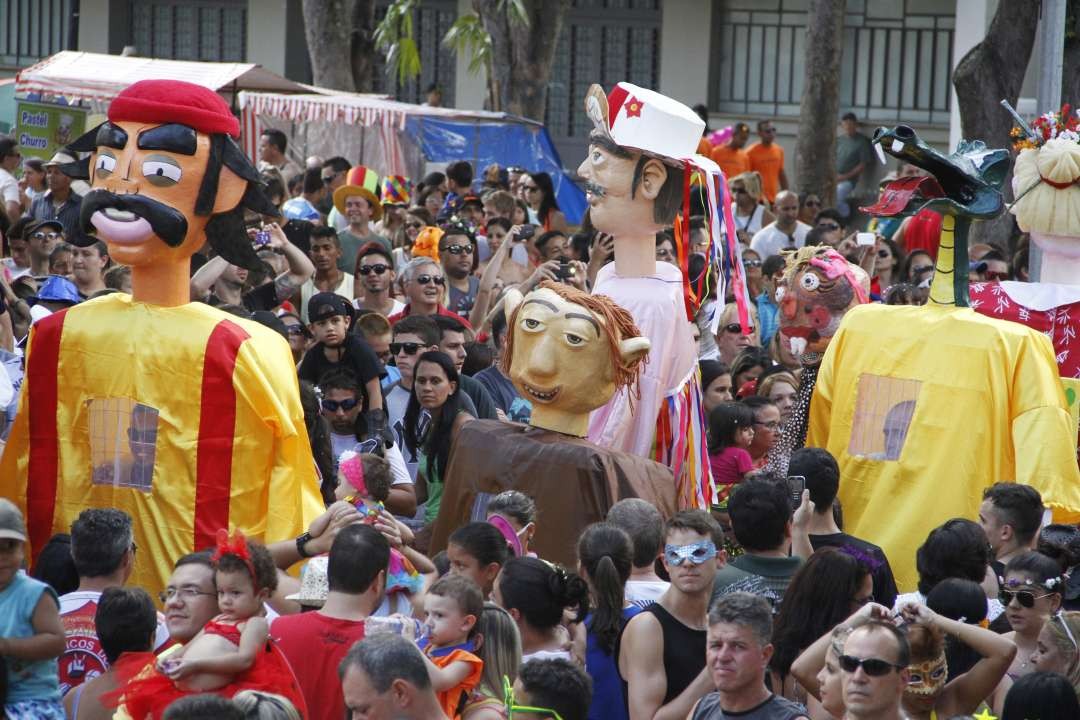 Carnaval-atibaia-praa-da-matriz-marchinha-carnaval-carnaval-da-familia-atibaia-hoje-atibaia-interio_20230217-235708_1
