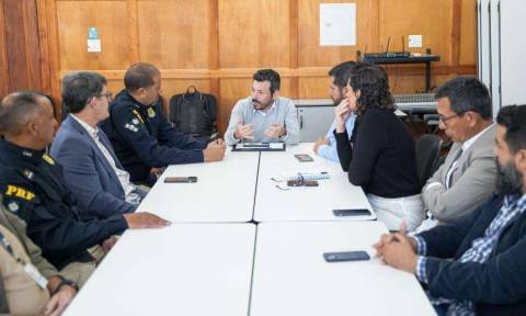 PRF e Prefeitura de Atibaia firmam parceria para levar educação de trânsito às escolas municipais