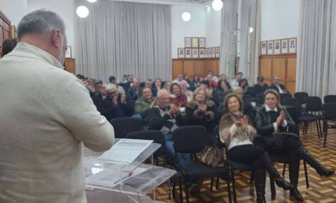 Atibaia entrega títulos de propriedade no Portal Ouro Verde e avança na regularização fundiária