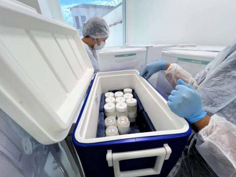 Primeira entrega de leite materno do Banco de Leite de Atibaia ao HUSF marca avanço na atenção neonatal