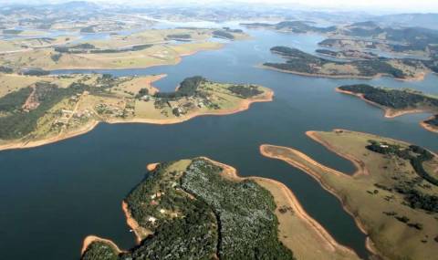Reservatórios em Atibaia atingem baixo nível e Prefeitura pede economia de água