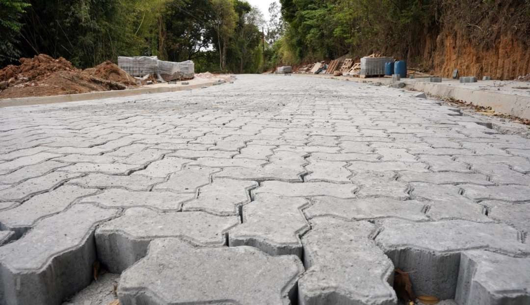 interdicao-estrada-pedra-grande-atibaia-bloquete_20260204-111724_1