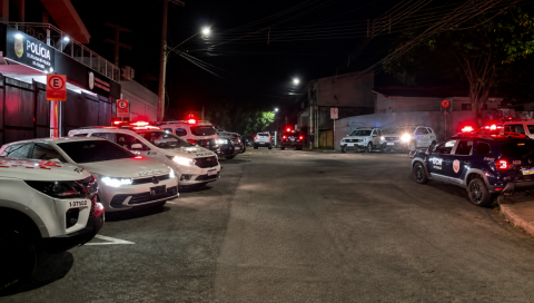 Boate clandestina é fechada por exploração sexual no bairro Morumbi, em Atibaia