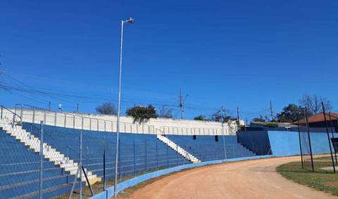 Prefeitura moderniza iluminação da pista de atletismo do Campo do Alvinópolis