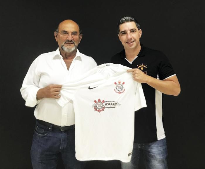ATIBAIENSE ASSINA POR 5 ANOS COM O CORINTHIANS