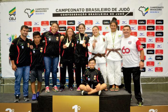 Judô atibaiense conquistou sete medalhas no Brasileiro Região V