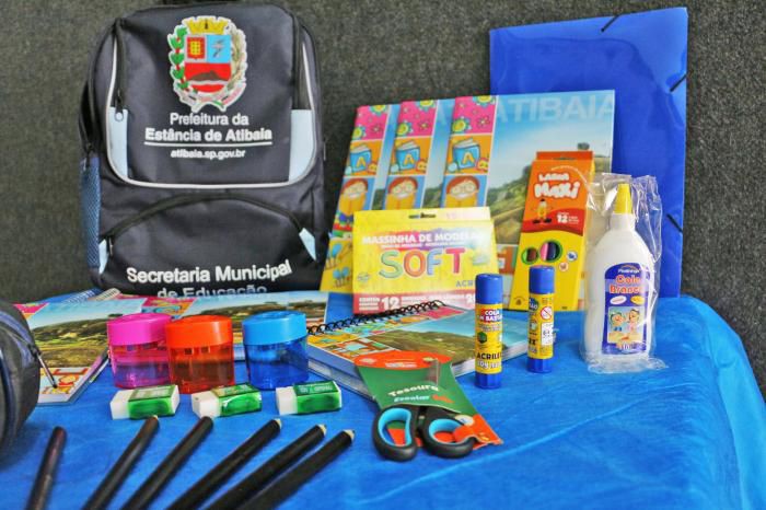 Início do ano letivo também contou com nova frota de transporte escolar para o bairro do Portão