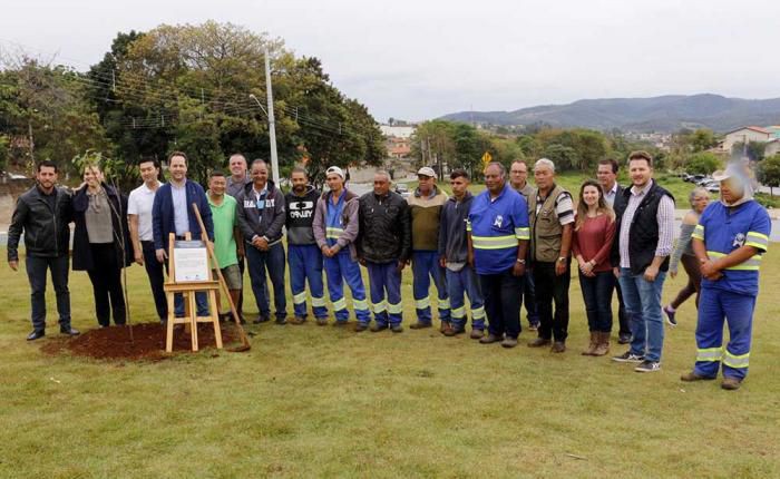 Em Atibaia, plantio de cerejeiras celebra 110 anos da imigração japonesa no Brasil