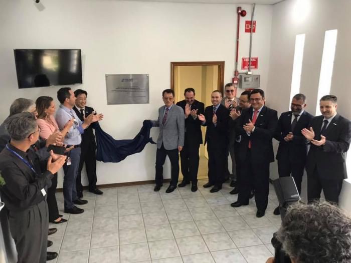Em inauguração com a presença do prefeito Saulo Pedroso, Atibaia recebeu fábrica de baterias no Centro Empresarial