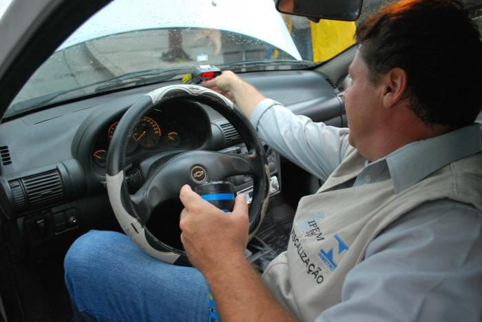 IPEM-SP realiza plantão de taxímetro em Atibaia