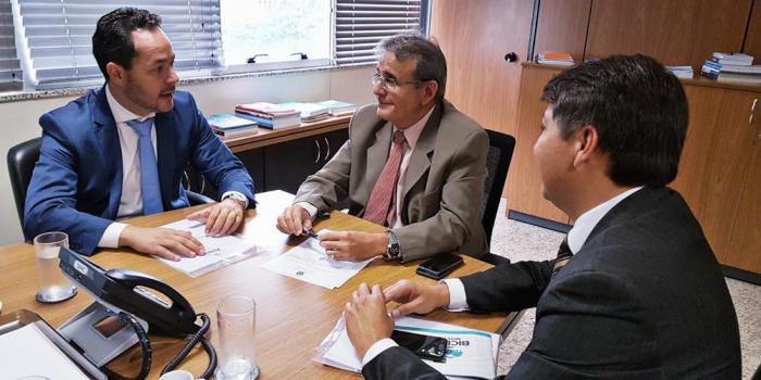 Ministério das Cidades confirmou recursos de R$ 29,8 milhões para asfalto em mais 14 regiões de Atibaia