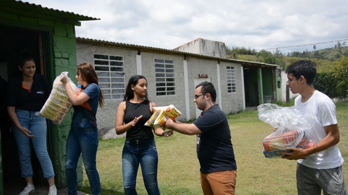 STARNET FEZ AÇÃO BENEFICENTE DE NATAL