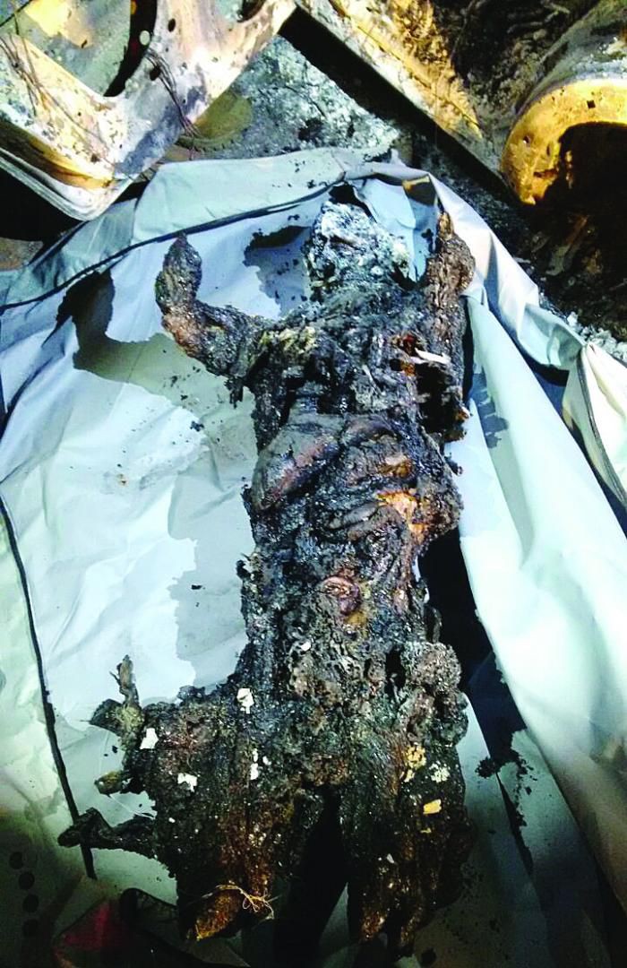 CORPO CARBONIZADO FOI ENCONTRADO EM CARRO INCENDIADO