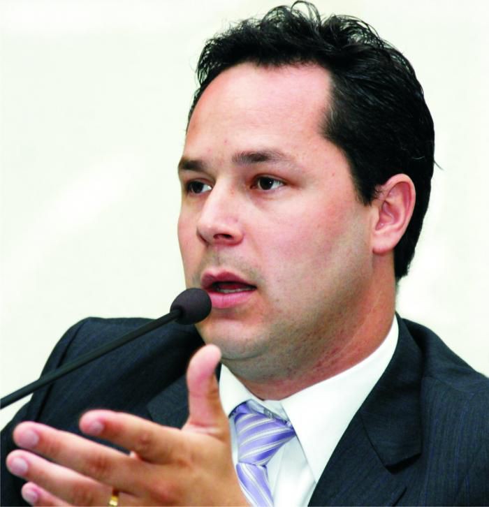 AFASTAMENTO DE SAULO COMPLICA A POLÍTICA DE ATIBAIA