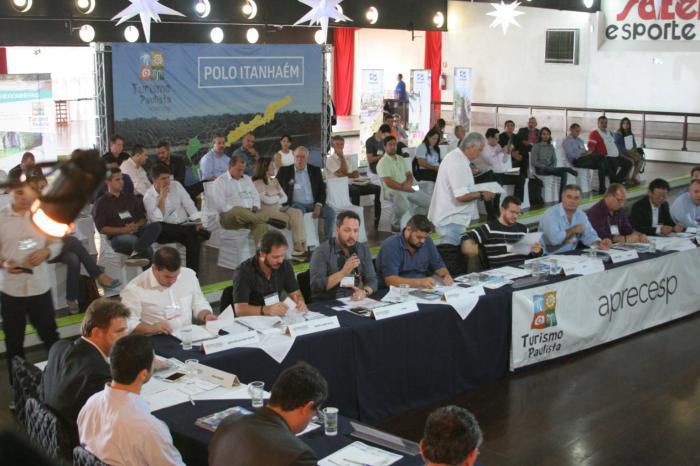 Prefeito de Atibaia participou, em Itanhaém, da 6ª reunião da Aprecesp
