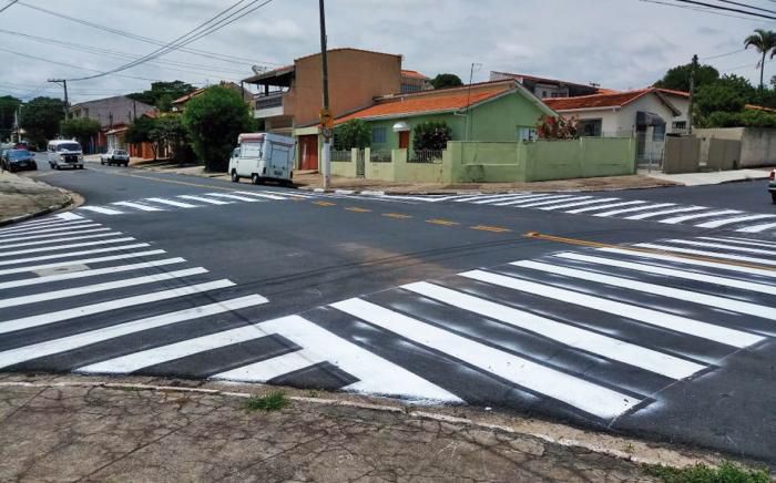 Nove ruas do Alvinópolis sofrem mudança no sentido de direção para o tráfego de veículos