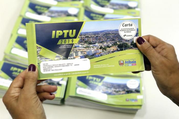 Prefeitura inicia entrega dos carnês do IPTU 2019 em Atibaia