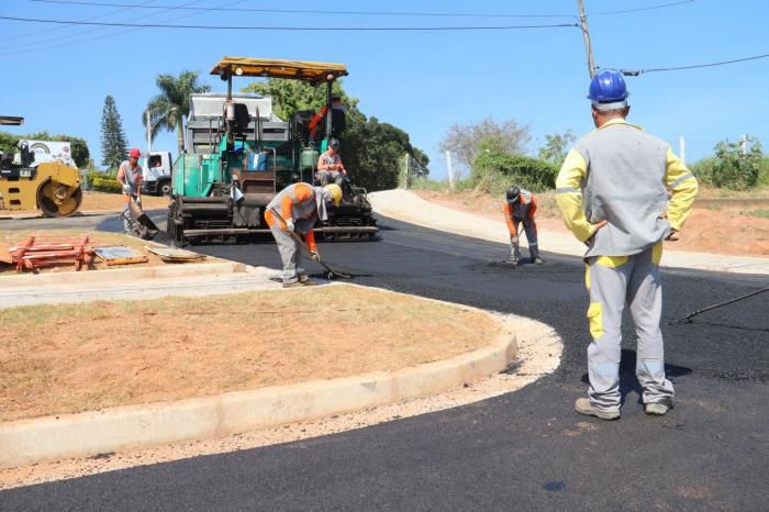 Prefeitura de Atibaia abre concorrência pública para asfalto em mais 14 bairros