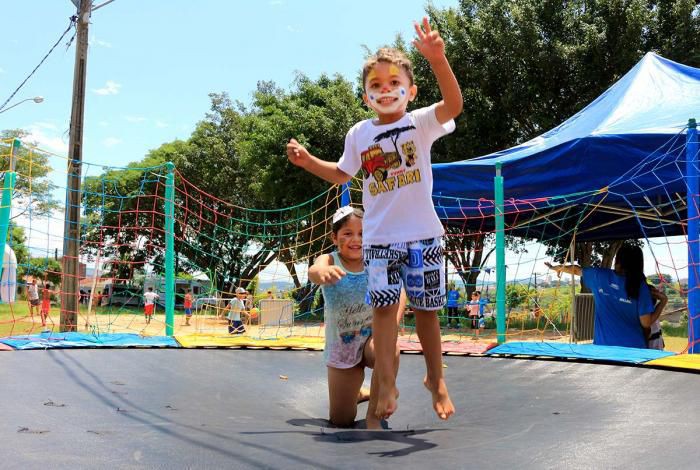 “Brincando na Praça” promoverá diversas atividades gratuitas para toda a família neste domingo