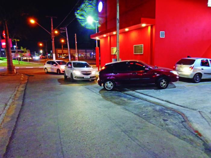 PELO TRÂNSITO, ATIBAIA MOSTRA SER UMA CIDADE ATÍPICA