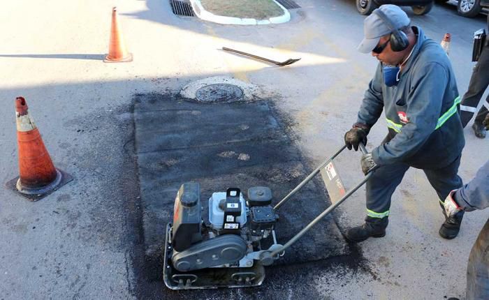 Zeladoria Municipal de Atibaia já executou mais de 23 mil m² de tapa-buracos desde o início do ano