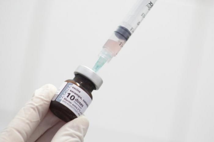 Vacina contra o sarampo está disponível nos postos de saúde de Atibaia