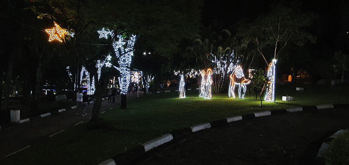 LAGO DO MAJOR ESTÁ ILUMINADO PARA O NATAL