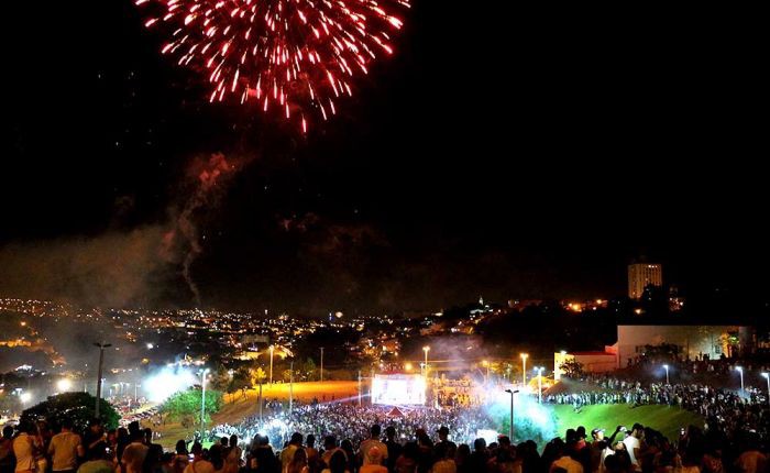 SHOW DA VIRADA EM ATIBAIA CONTARÁ COM SHOW PIROTÉCNICO SILENCIOSO